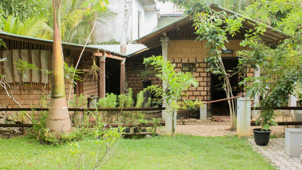 The Mango Leaf Hotell Matara Eksteriør bilde